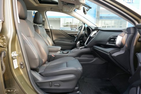 Used 2020 Subaru Outback Limited image 14