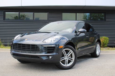 Certified 2018 Porsche Macan image 1