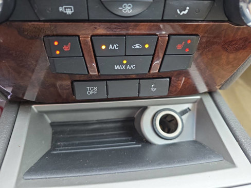 Used 2012 Ford Fusion SEL image 29