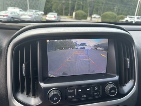 Used 2015 Chevrolet Colorado LT w/ LT Convenience Package image 19