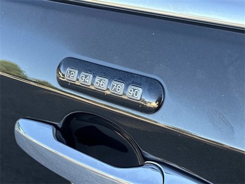 Used 2015 Lincoln MKX AWD w/ Equipment Group 102A image 10