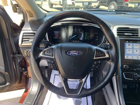 Used 2019 Ford Fusion SEL image 29