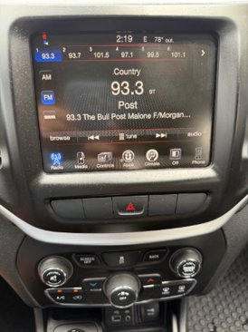 Used 2014 Jeep Cherokee Trailhawk w/ Leather Interior Group image 16