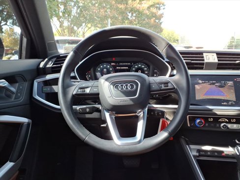 Used 2022 Audi Q3 2.0T Premium image 11
