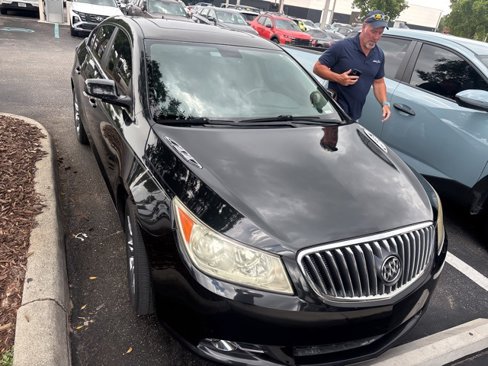 Used 2013 Buick LaCrosse Leather image 2