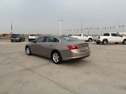 Used 2024 Chevrolet Malibu LT image 3