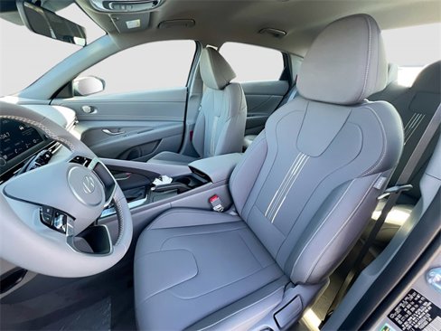 New 2025 Hyundai Elantra Sport image 19
