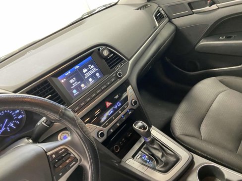 Used 2017 Hyundai Elantra Value Edition image 19