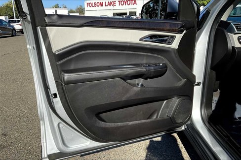 Used 2015 Cadillac SRX Luxury image 21