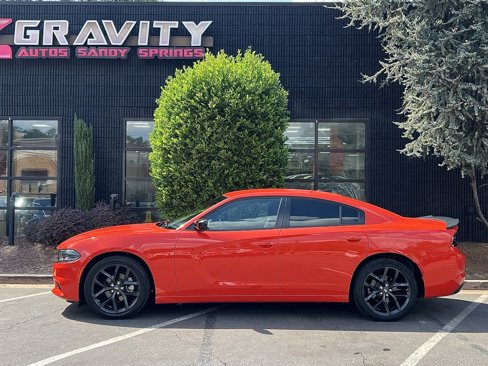 Used 2022 Dodge Charger SXT w/ Blacktop Package image 9