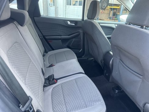 Used 2021 Ford Escape SE w/ SE Sport Appearance Package image 13