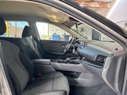 Used 2021 Nissan Rogue SV image 31