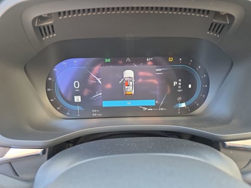 Certified 2022 Volvo XC60 B5 Momentum w/ Climate Package image 24