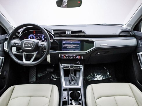 Used 2022 Audi Q3 2.0T Premium w/ Convenience Package image 13