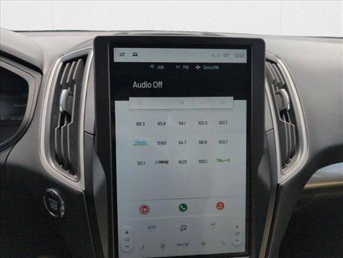 Used 2024 Ford Edge SEL image 12