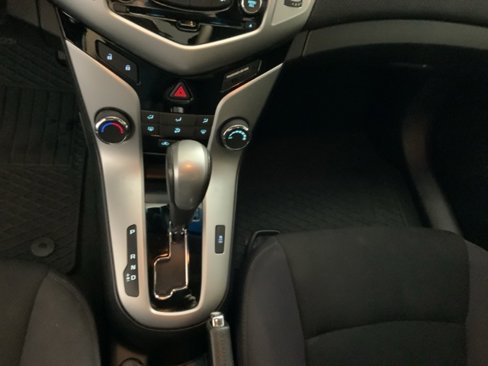 Used 2014 Chevrolet Cruze LT image 22
