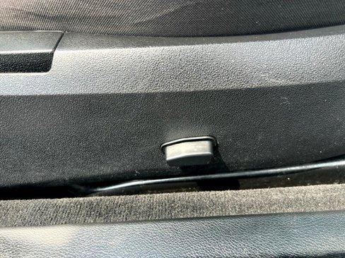 Used 2013 Chrysler 200 Touring image 11