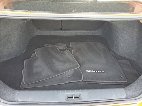 Certified 2022 Nissan Sentra SR image 7