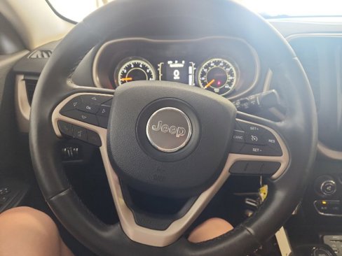 Used 2014 Jeep Cherokee Latitude image 21