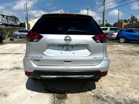 Used 2020 Nissan Rogue SV image 8