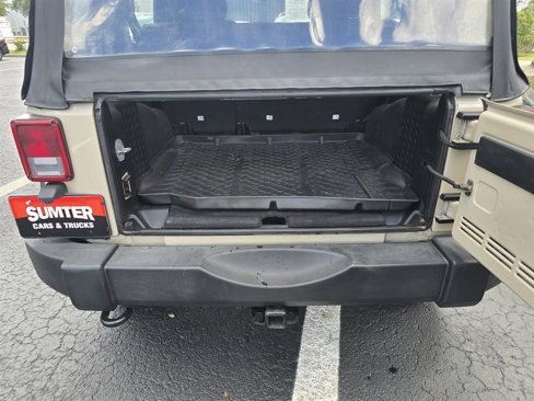 Used 2016 Jeep Wrangler Unlimited Sport w/ Connectivity Group image 5