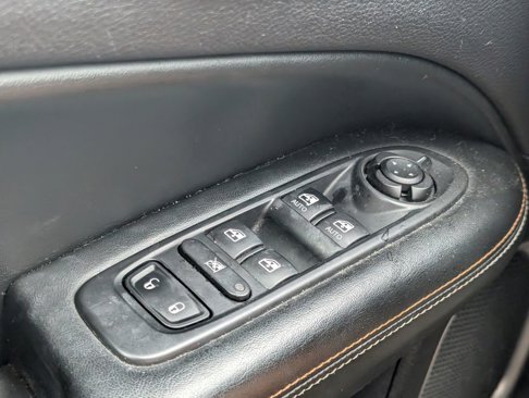 Used 2019 Jeep Compass Latitude image 12