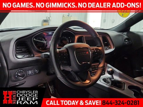 Used 2023 Dodge Challenger R/T w/ Blacktop Package image 10