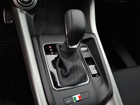New 2025 Alfa Romeo Tonale image 11