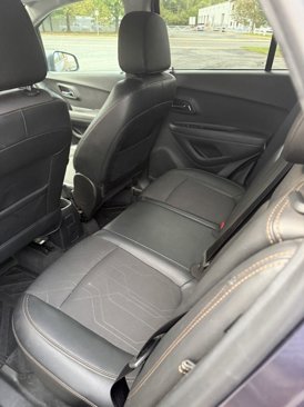Used 2019 Chevrolet Trax LT w/ LT Convenience Package image 6