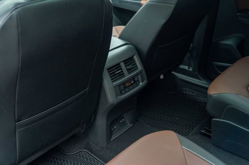 Used 2021 Volkswagen Atlas SEL Premium image 29