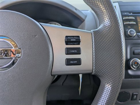Used 2014 Nissan Frontier Desert Runner image 23