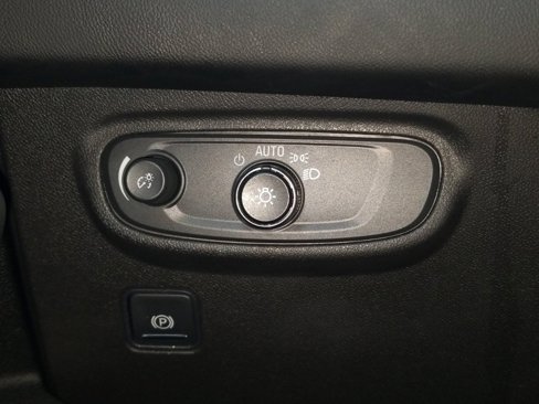 Used 2022 GMC Terrain SLE w/ Driver Convenience Package image 33