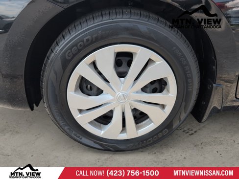Used 2021 Nissan Versa S image 23