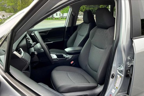 Used 2024 Toyota RAV4 XLE image 10