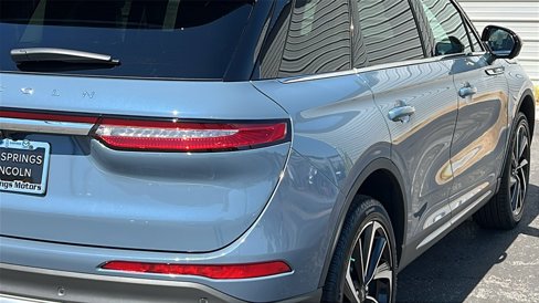 New 2025 Lincoln Corsair Reserve image 9