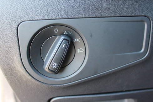 Used 2018 Volkswagen Tiguan S image 31