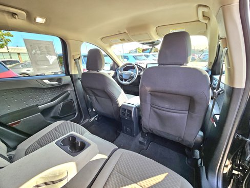 Used 2020 Ford Escape SE image 12