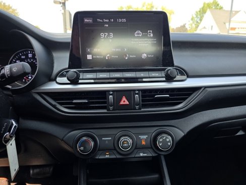 Used 2022 Kia Forte LXS image 32