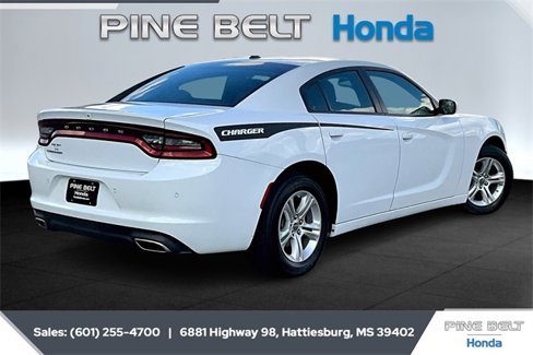 Used 2022 Dodge Charger SXT image 11