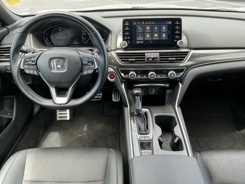 Used 2019 Honda Accord Sport image 10