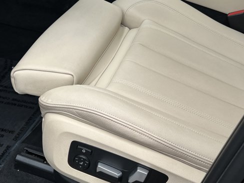 Used 2021 BMW X5 xDrive40i w/ Premium Package image 34