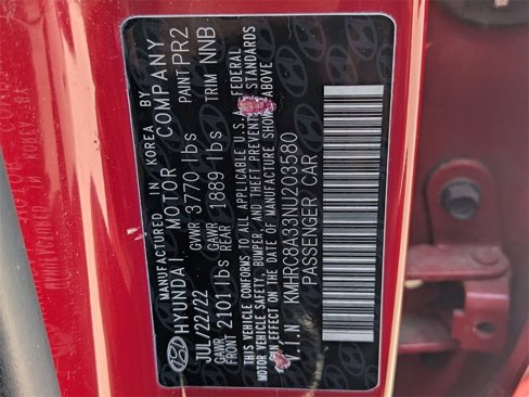 Used 2022 Hyundai Venue Limited image 24