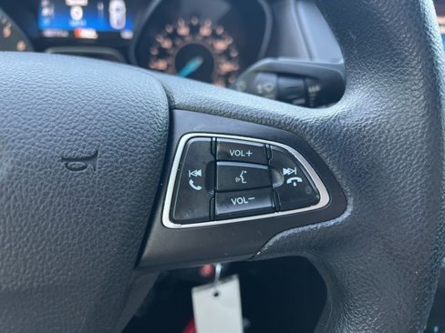 Used 2018 Ford Focus SE image 14