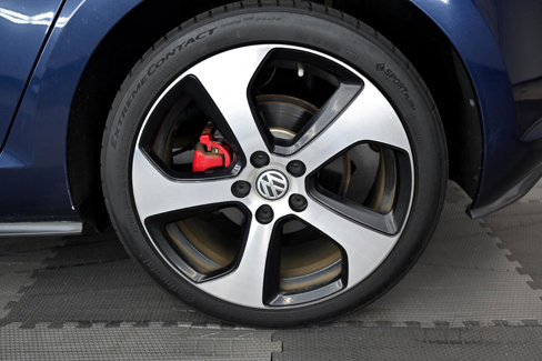 Used 2016 Volkswagen GTI SE w/ Lighting Package (SEL) image 39