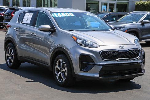 Used 2020 Kia Sportage LX image 3