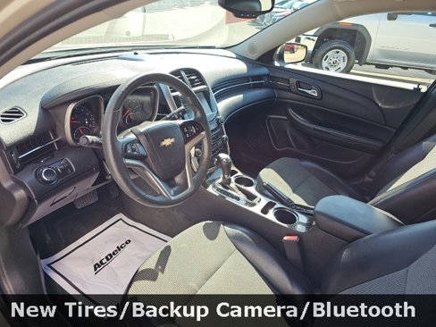 Used 2015 Chevrolet Malibu LT w/ Power Convenience Package image 12