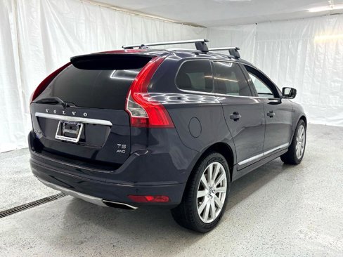 Used 2017 Volvo XC60 T5 Inscription w/ Preferred Option Package image 3