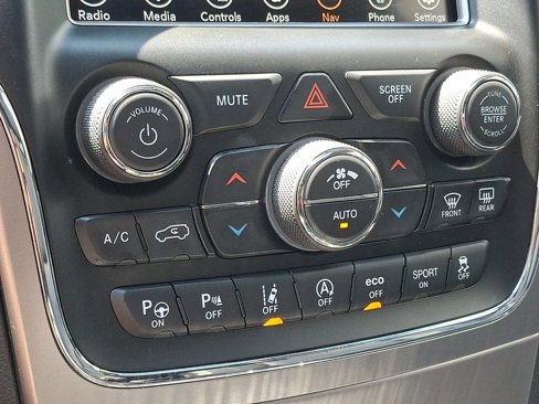 Used 2018 Jeep Grand Cherokee Limited image 16