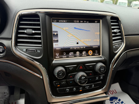 Used 2017 Jeep Grand Cherokee Limited image 25