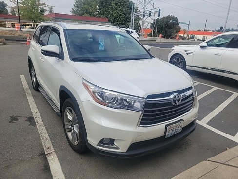 Used 2016 Toyota Highlander Limited image 2